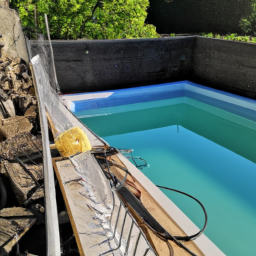 Piscine Extérieure à Coque : Élégance et Facilité d'Entretien Caluire-et-Cuire